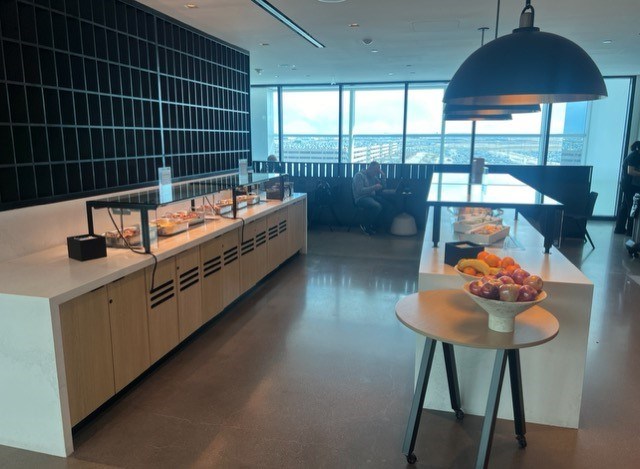 United Club Lounge — food & bar