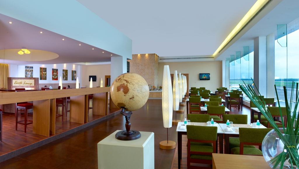 Earth Lounge — food & bar