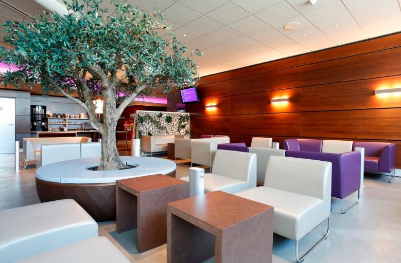 Salon Sezanne — seating area