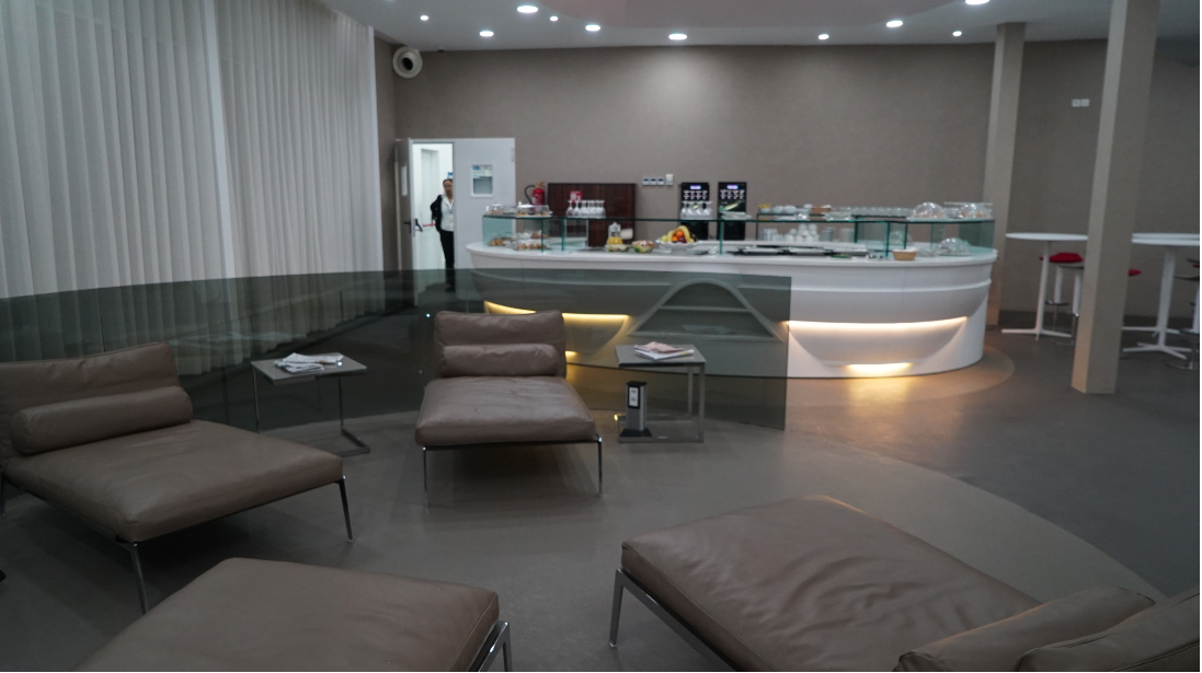 Oasis Lounge — seating area