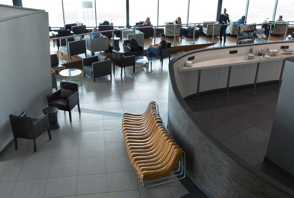 uMp(h)afa Lounge TEMPORARILY CLOSED — seating area