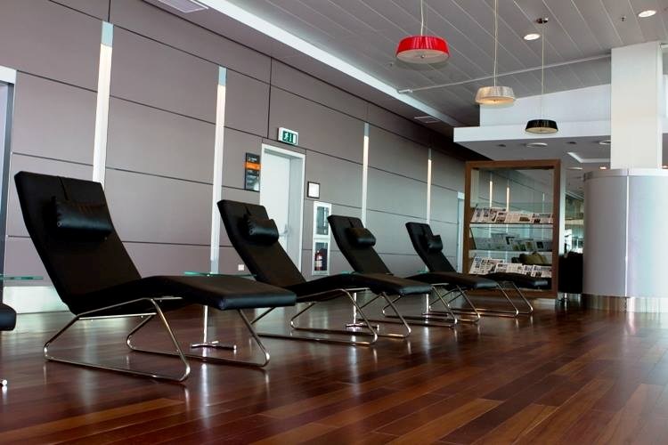 Converse Bank Business Lounge — food & bar