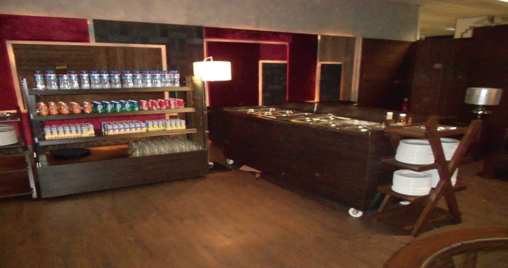 THE CLUB LOUNGE — food & bar