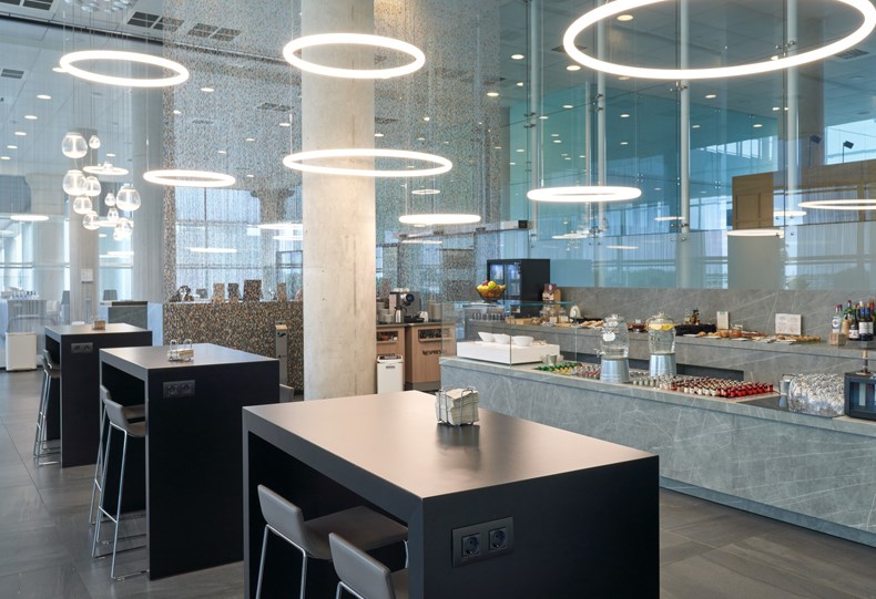Colomer Lounge — seating area