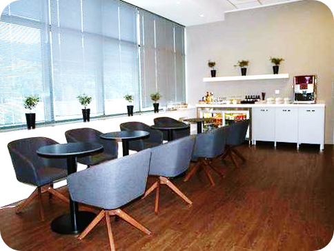 Skyserv Lounge (Temporarily Closed)