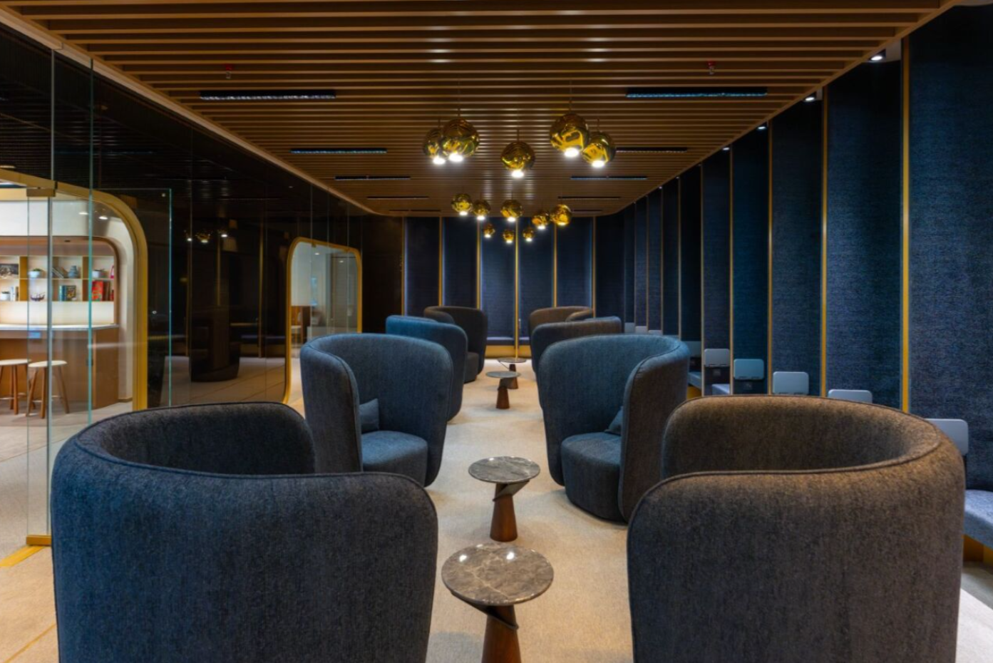 Leeli Lounge — food & bar