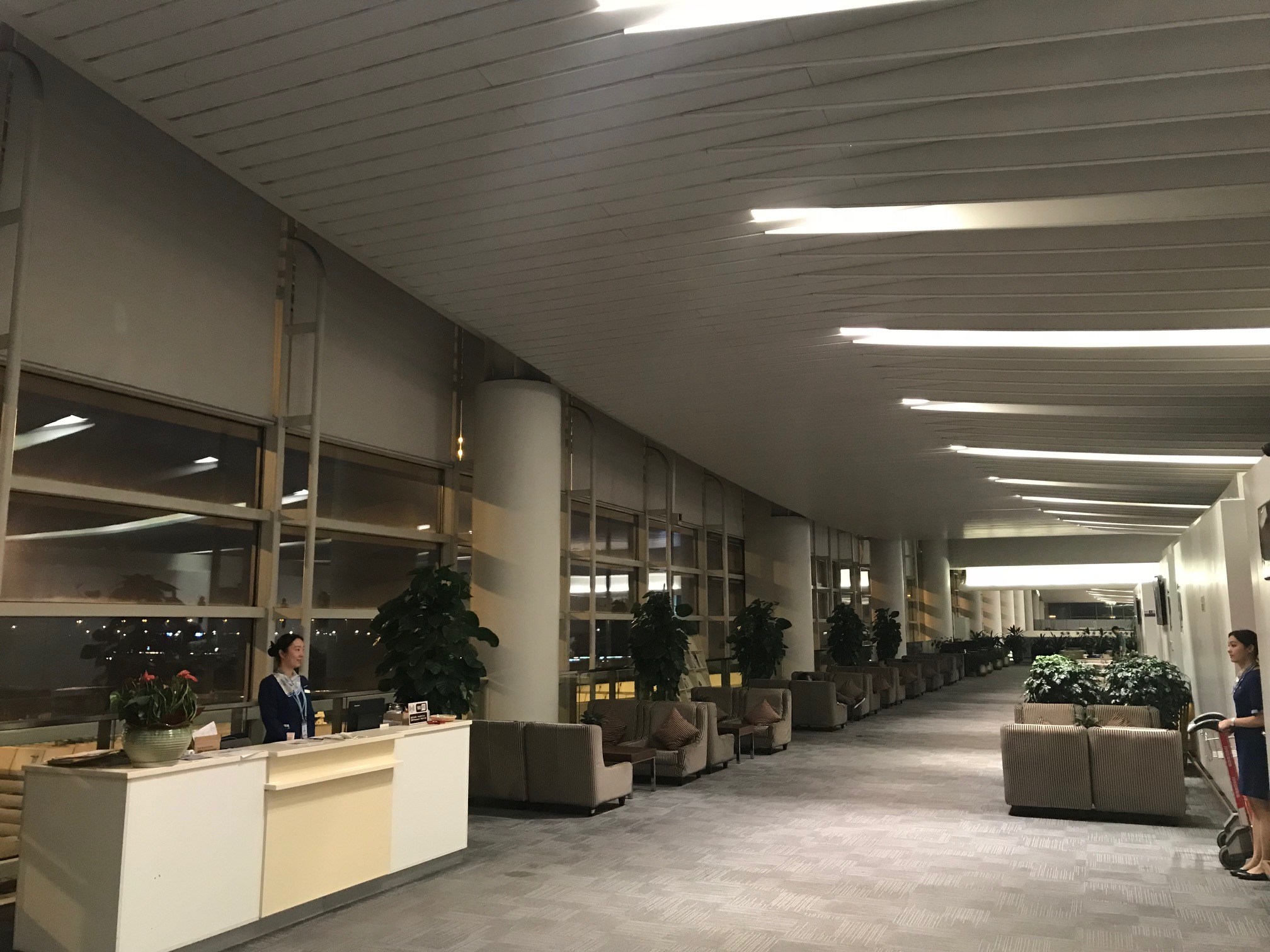 Air China Lounge — seating area