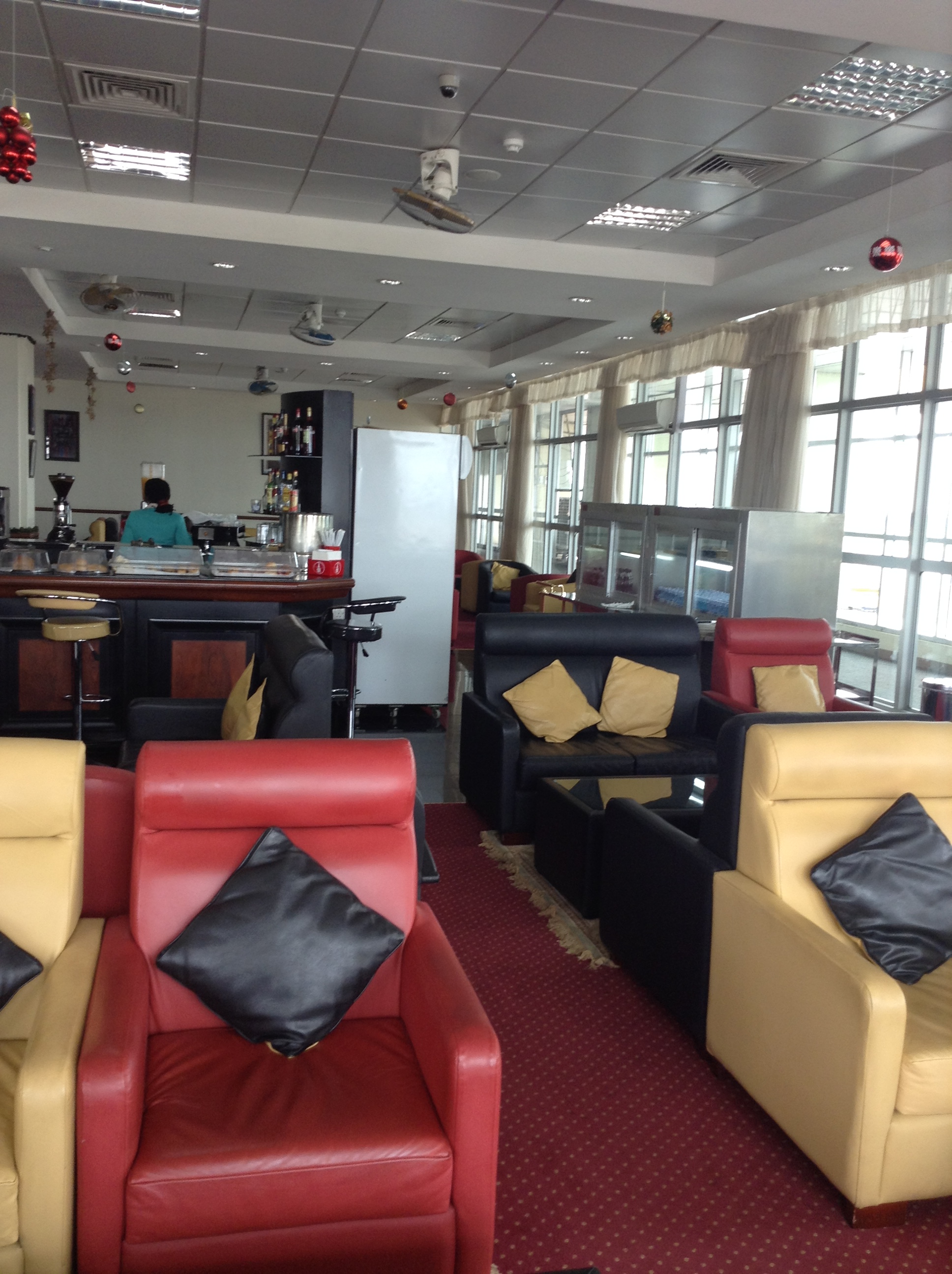 Karibuni Lounge — food & bar