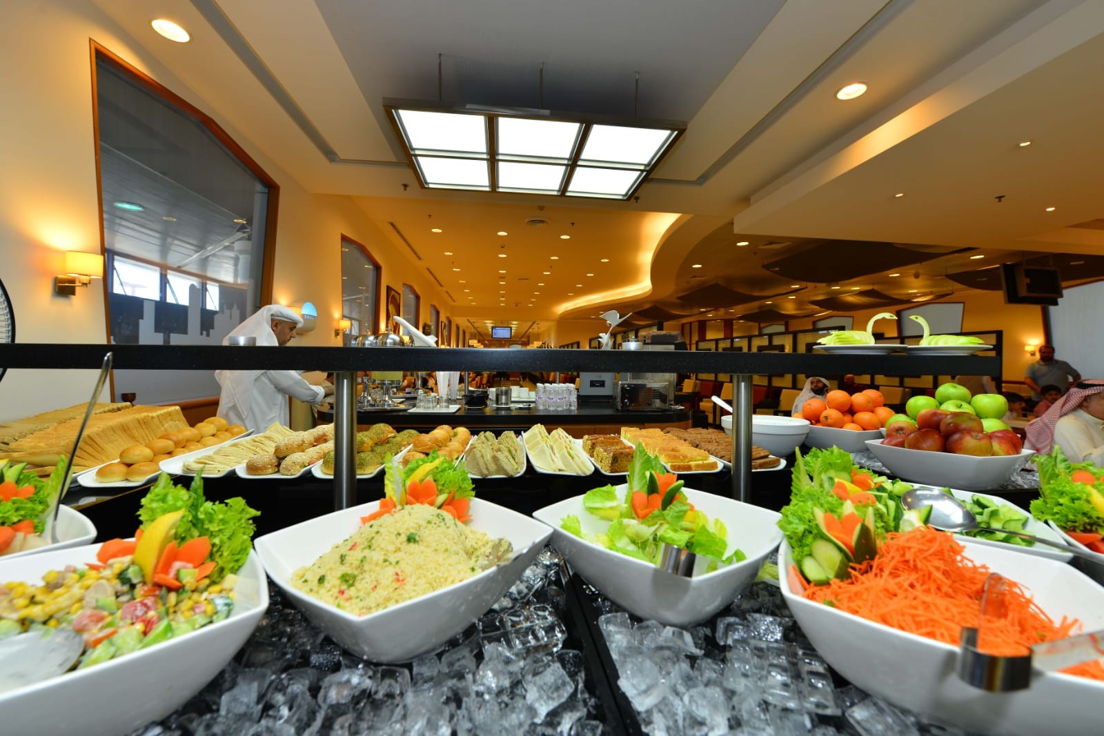 Kuwait Pearl Lounge — food & bar