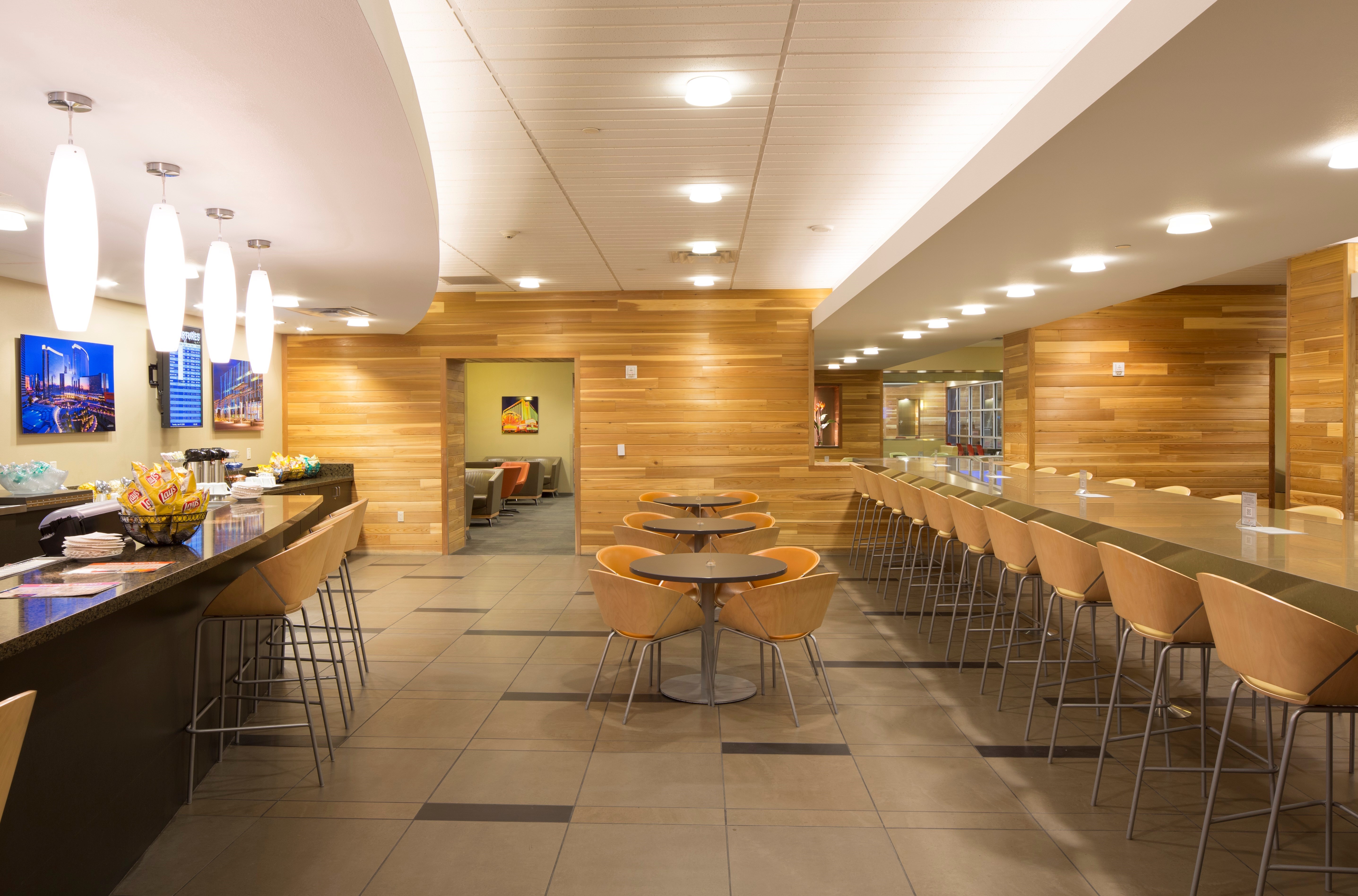The Club At Las Terminal — food & bar