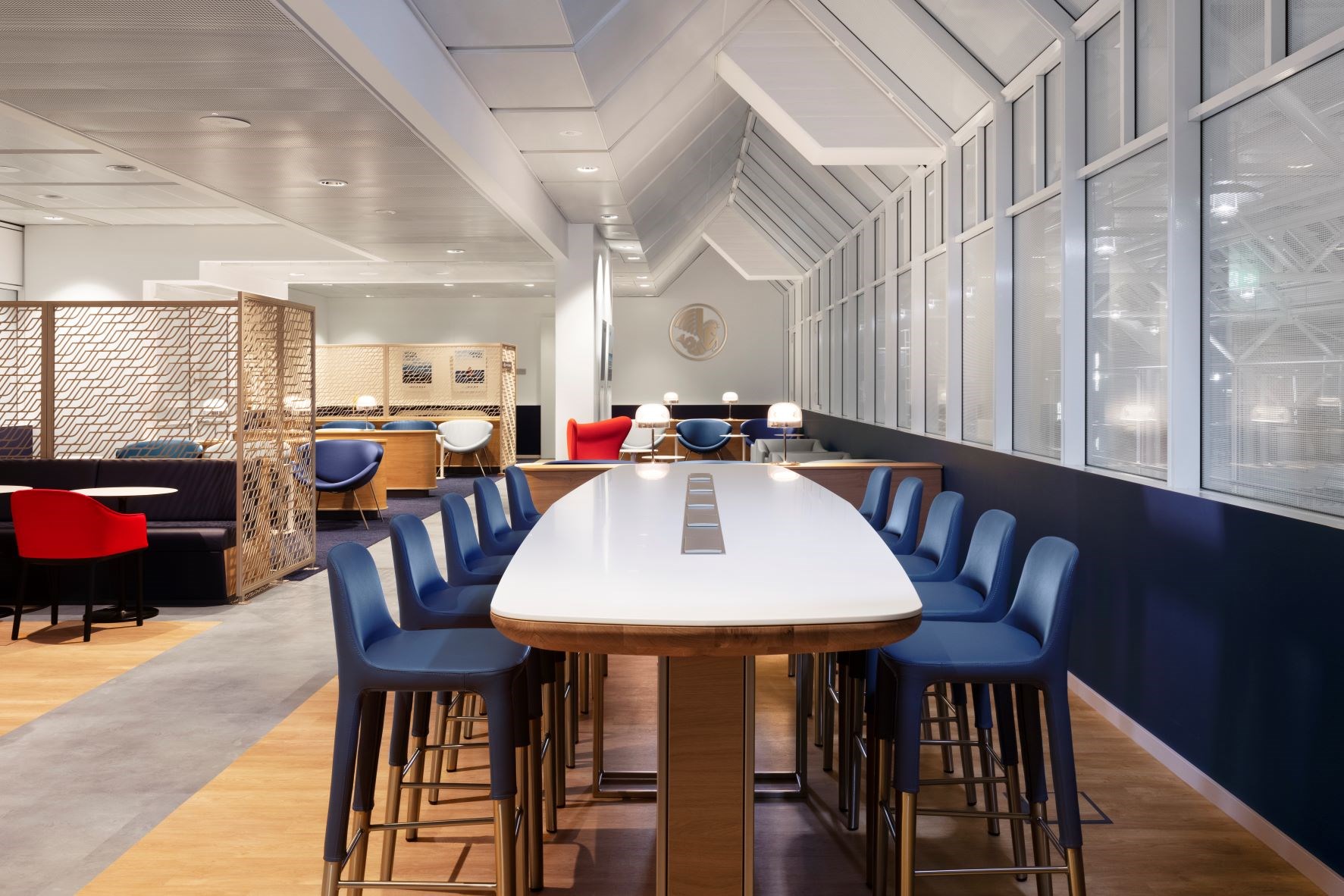 Air France KLM Lounge — food & bar