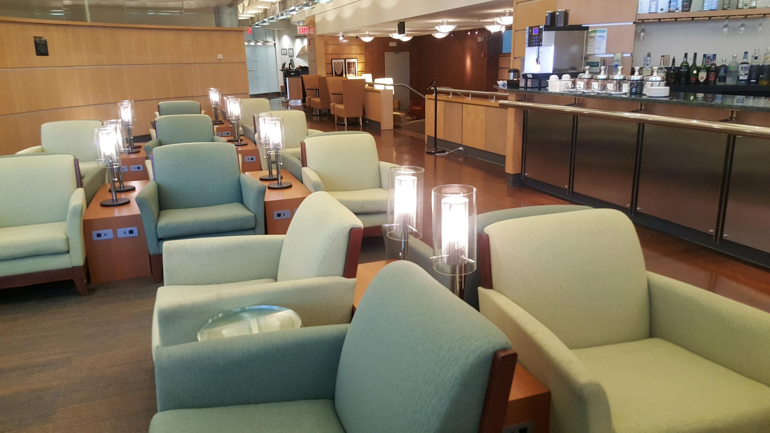 Chesapeake Club Lounge
