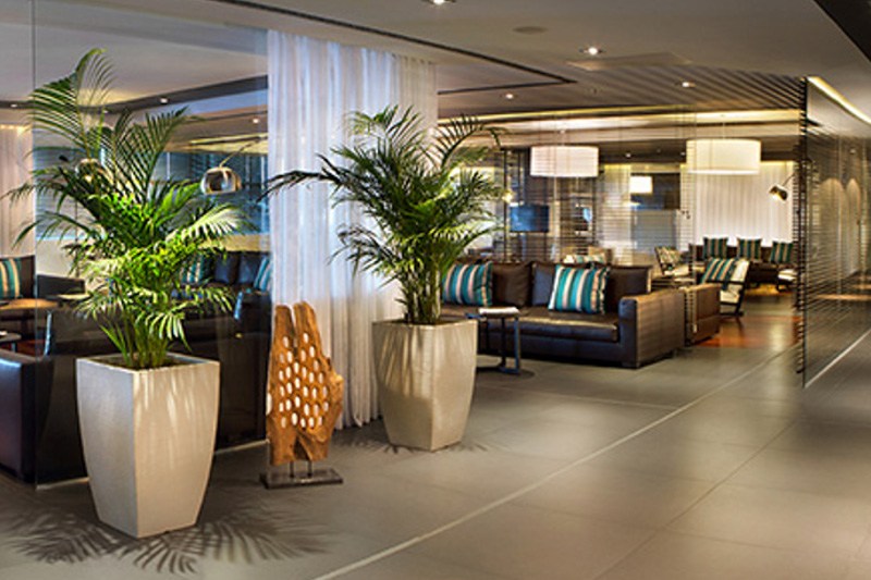 Aeropuertos VIP Club — food & bar