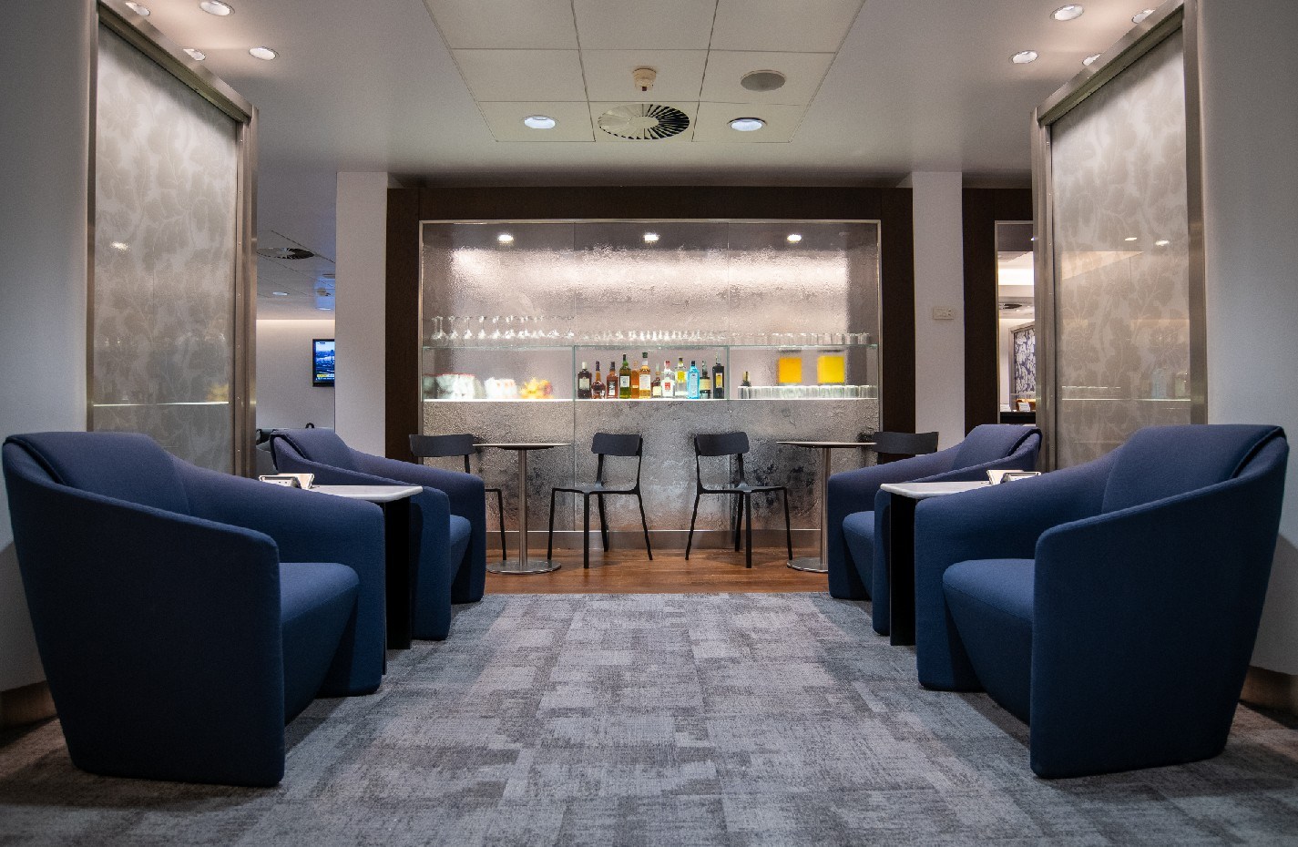 British Airways Lounge (Open) — food & bar