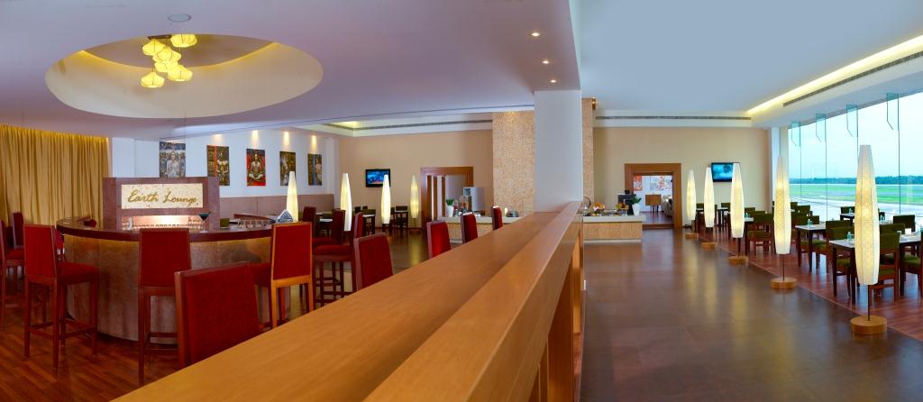 Earth Lounge — food & bar