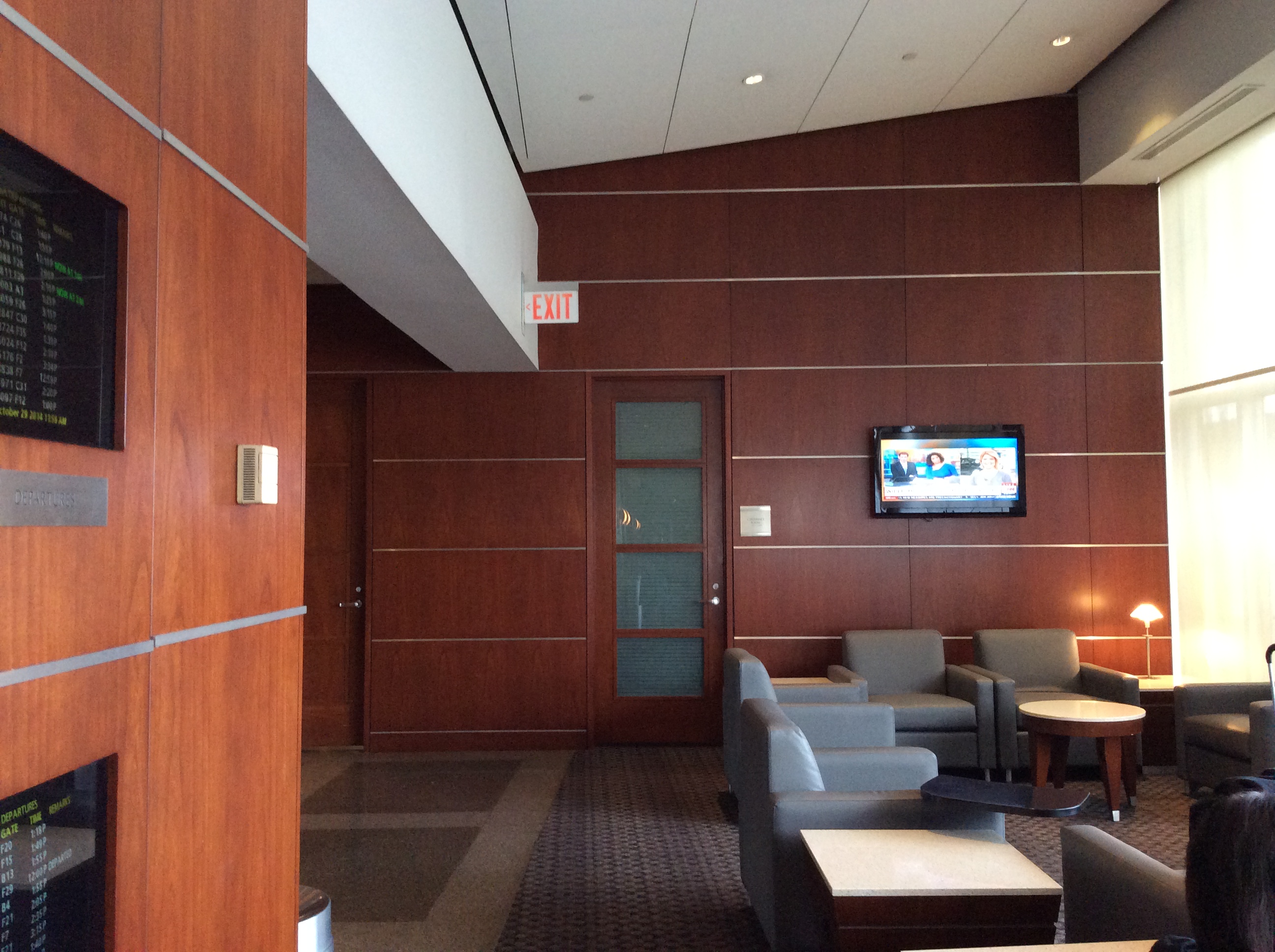American Airlines Admirals Club — seating area