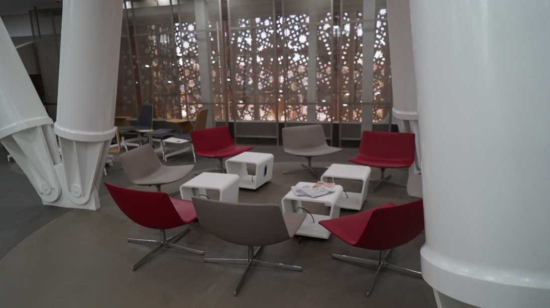 Oasis Lounge — food & bar