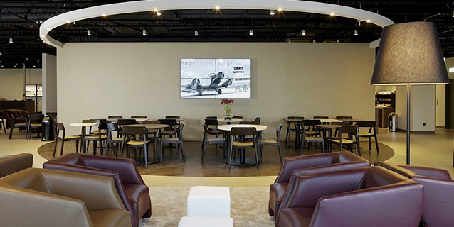 Hugo Junkers Lounge — food & bar