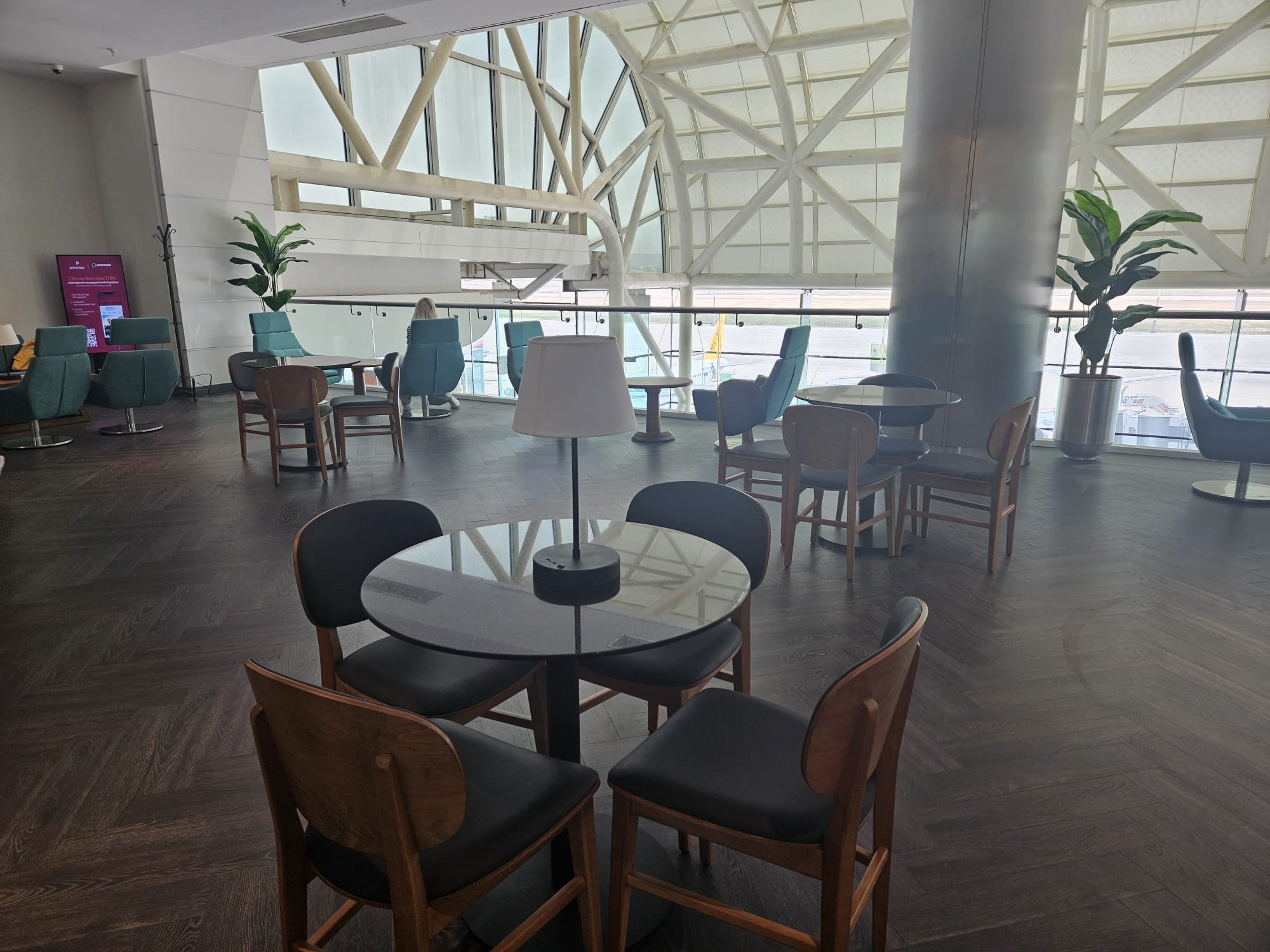 Primeclass Lounge — seating area